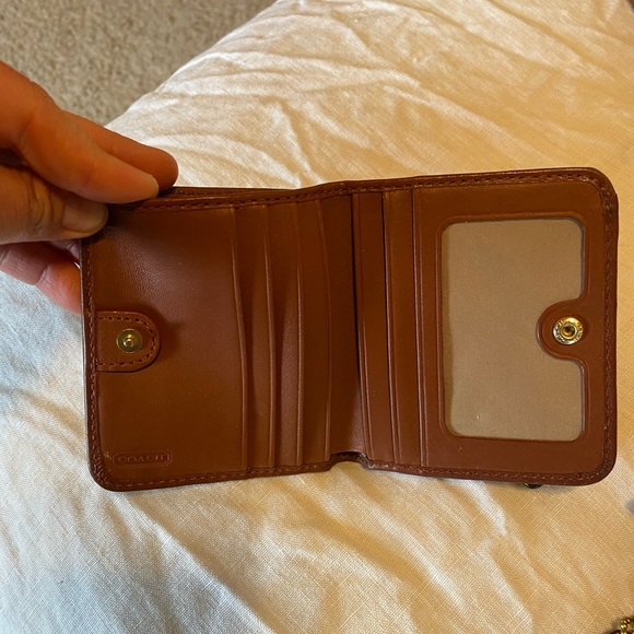 Coach crossbody purse with coach wallet - Picture 5 of 9